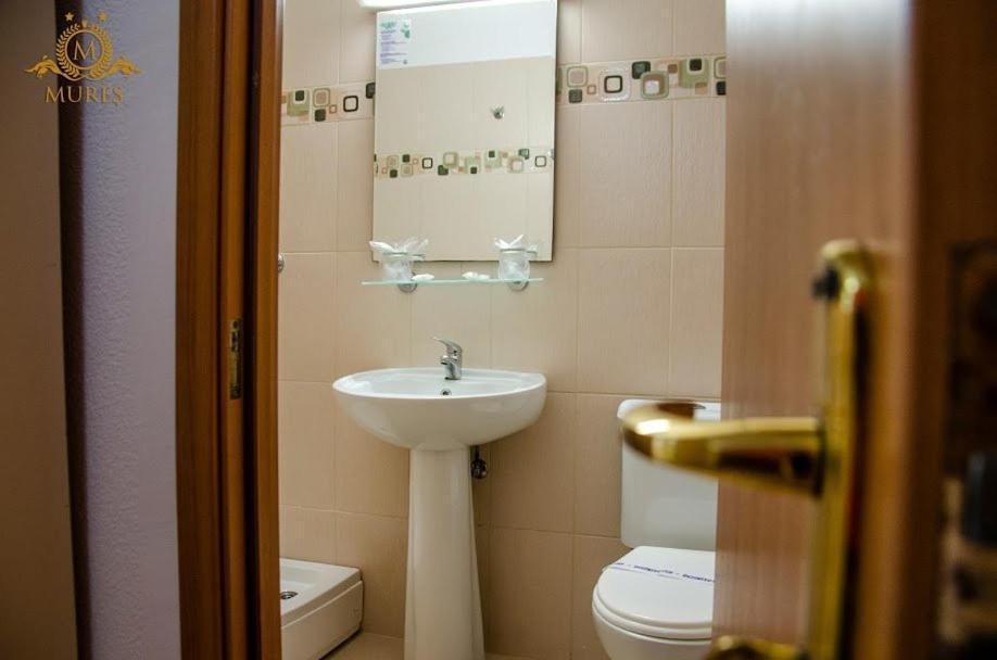 Hotel Mures Saturn Eksteriør billede