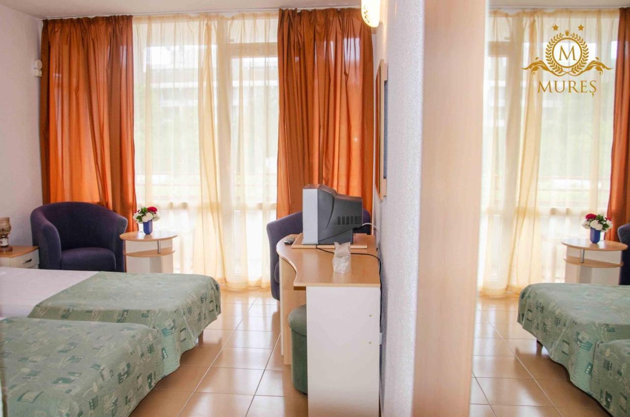 Hotel Mures Saturn Eksteriør billede